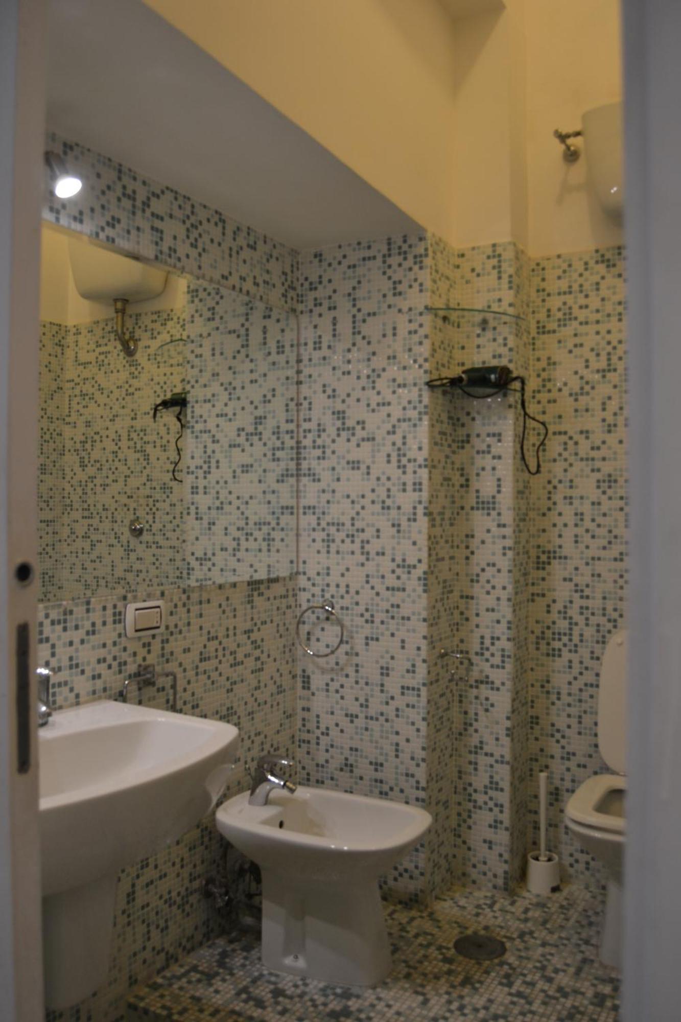 Chez Deca Hotel Napoli Bagian luar foto